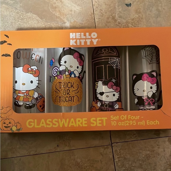New hello kitty glassware - Picture 4 of 4
